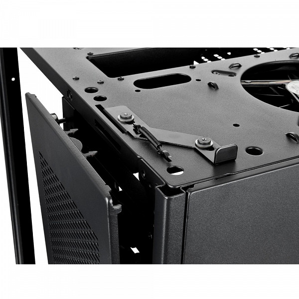 Gabinete Thermaltake The Tower 900 Preto com Janela Lateral em Vidro Temperado - CA-1H1-00F1WN-00