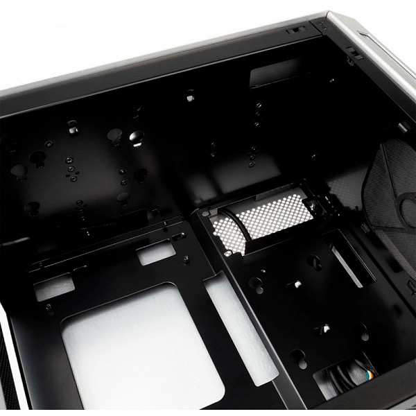 Gabinete Gamer Lian Li TU150WA, Mini Tower, Janela Lateral, Silver, Sem Fonte, Sem Fan