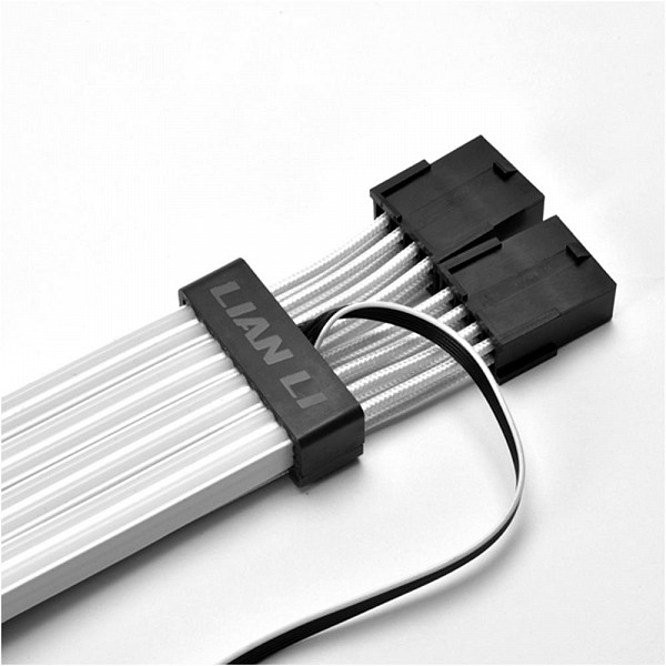 Cabo Extensor Lian Li Strimer Plus Triple, RGB, 8 Pinos - STRIMERTRIPLE8PIN PLUS
